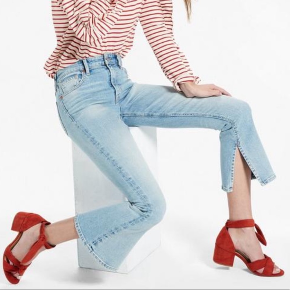 High rise flare light wash jeans from Lucky Brand!